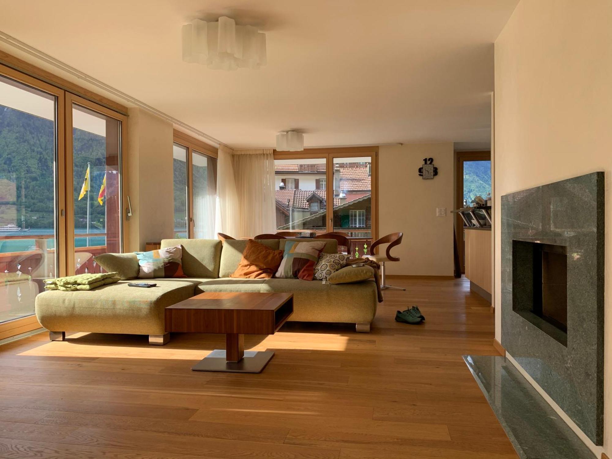 Seehaus Lake View 3-Bedroom Apartment Iseltwald Exterior photo